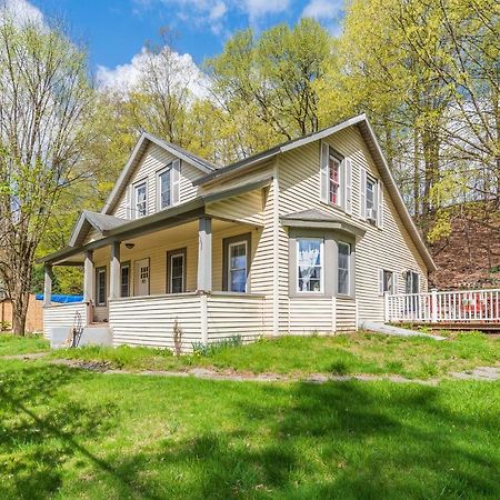 Cozy Creek Inn North Branch Екстериор снимка