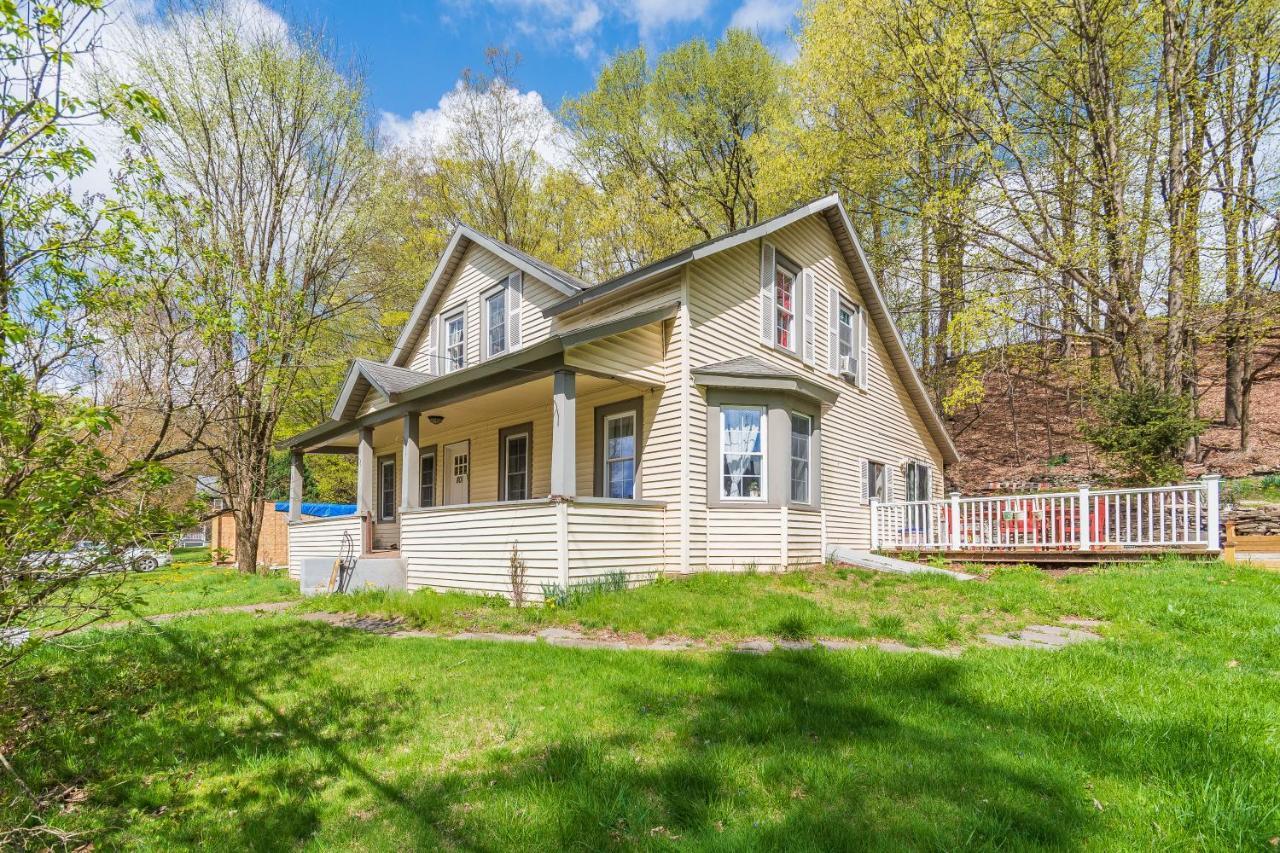 Cozy Creek Inn North Branch Екстериор снимка